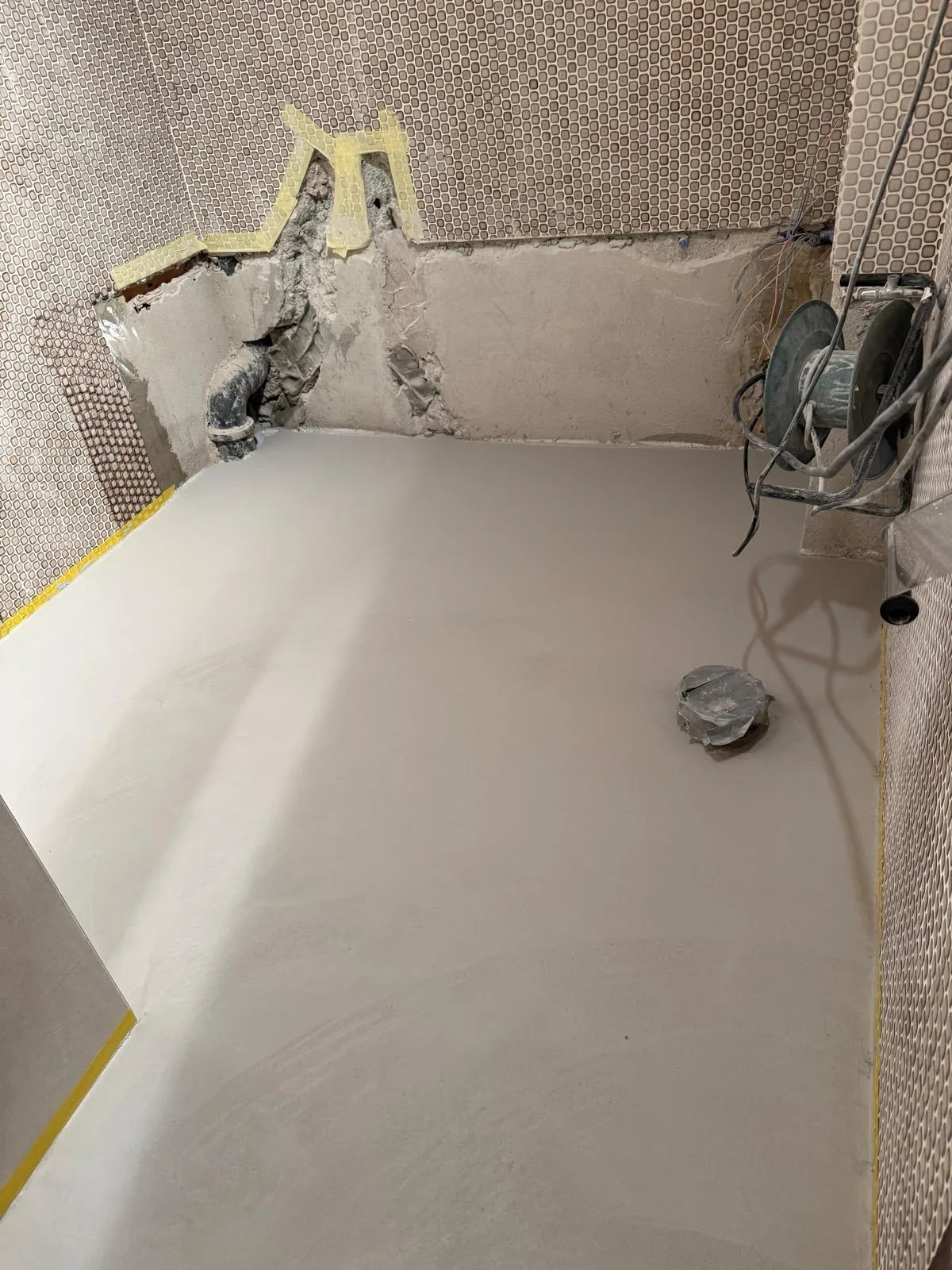 Ragréage de sol de salle de bain